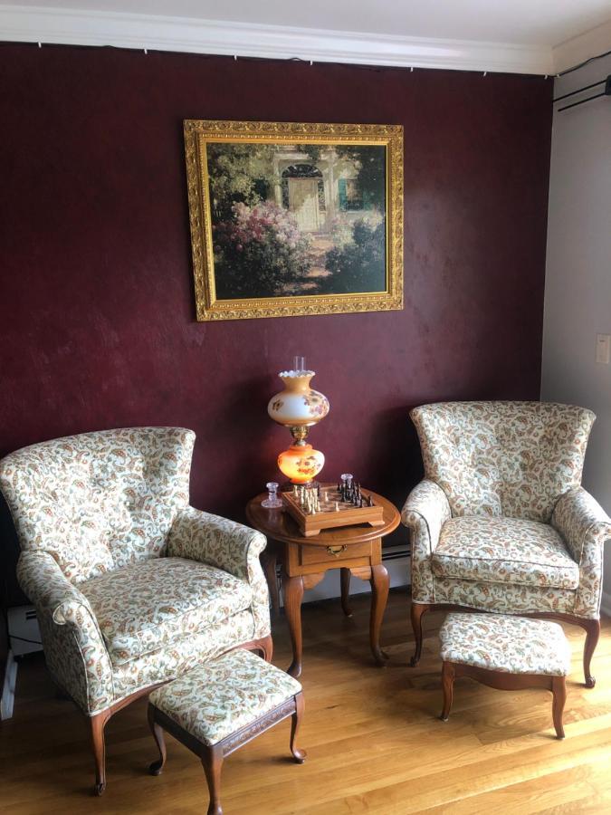 The Fallen Tree Inn Geneva Extérieur photo